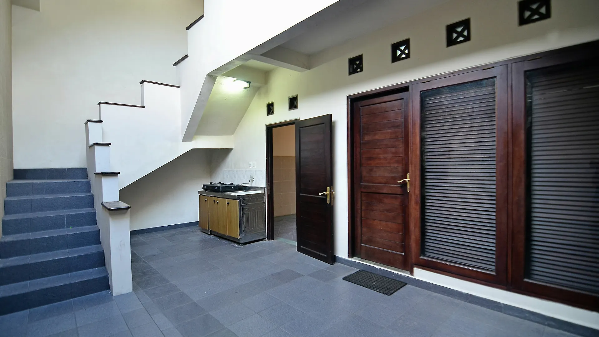 Taman Ayu 212 Hotel Denpasar  Guest house Denpasar (Bali)